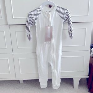Goumi Footie Romper Zip-Up Stripe Pajamas 3-6mo NWT